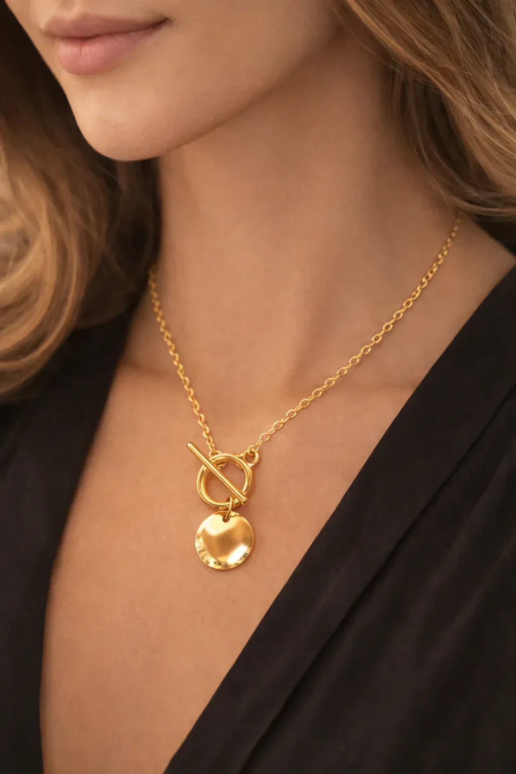 Collier Élégance Dorée- Minimaliste Femme - Accroche 