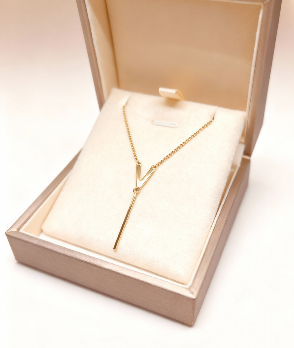 Collier en V femme doré – Collier fin élégant et tendance